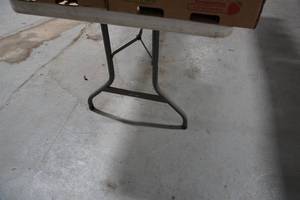 lot 184 image: 6 White Lifetime fiberglass table 30 wide