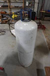 lot 339 image: 100# LP tank about 14 full