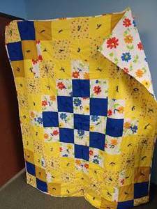 lot 26 image: Spring Flower Hand-tied Quilt