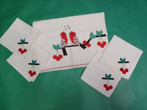 lot 29 image: Hand Appliqued Tablecloth with Napkins