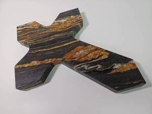lot 41 image: Handmade Stone Cross