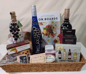 lot 54 image: WineCharcuterie Basket