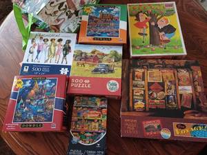 lot 58 image: Mega Pack Puzzles