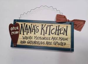 lot 67 image: Nanas Kitchen Sign