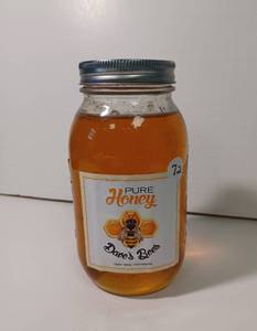 lot 72 image: 1 Quart Local Honey