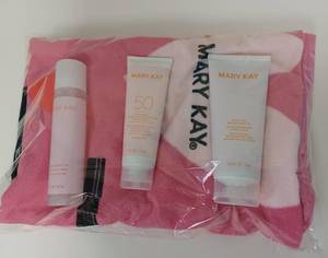 lot 123 image: Mary Kay Camping Skin Care Kit with Towel
