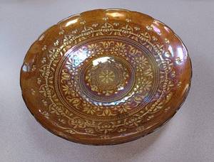 lot 137 image: Large Gold Floral Patttern Decorative Bowl Goldtone back 15.75