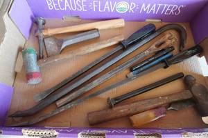 lot 176 image: Ball pin hammer, pry bars, etc...