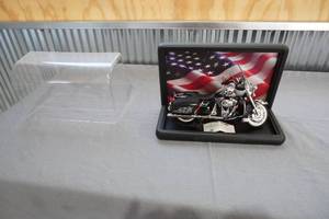 lot 4 image: Harley Davidson Road King Road Rally Edition
