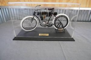 lot 7 image: Harley Davidson Serial #1 1903 1st Harley Bike