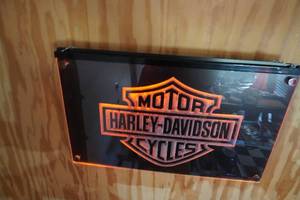 lot 14 image: Harley Davidson lit sign