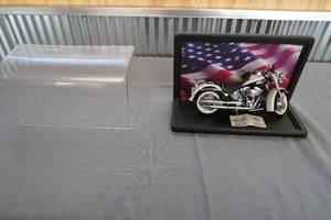 lot 63 image: Harley Davidson 2006 Softail Deluxe Bike