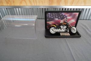 lot 71 image: Harley Davidson 2005 Road Rally V Rod Bike