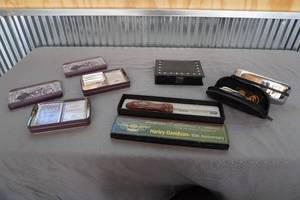 lot 93 image: Snap-On 95th Anv. Screwdriver, 5 decks cards, Knife