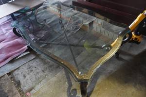 lot 17 image: Glass Top Coffee Table 37 X 52 L  X 23 H