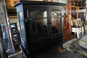 lot 19 image: Electric Free Standing Fireplace 29 T X 25 W X 13