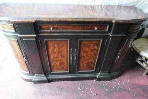 lot 29 image: Large Buffet w4 Doors & 3) drawers 75 L X 22D X 40 H