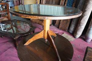 lot 34 image: Round table with glass top 37 Diameter X 28 T