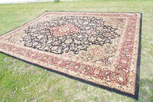 lot 57 image: World Rug Trade  1011 X 15 (repaired)
