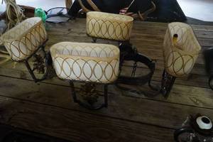 lot 72 image: Chandelier with eight lights very heavy