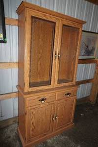 lot 139 image: Two Glass Door China Hutch with glass shelves