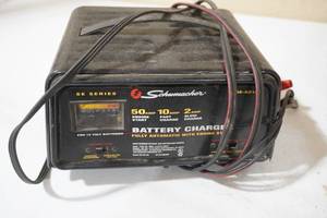 lot 61 image: Schumacher Battery Charger