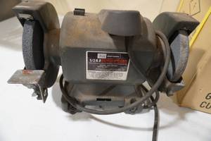 lot 63 image: Bench grinder Craftsman 13 hp-6 wheels