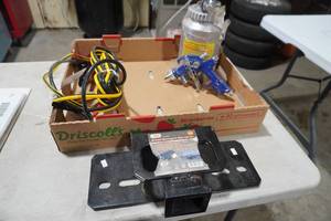 lot 95 image: Jumper cables, steel bumber receiver, spray