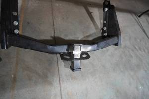 lot 103 image: H D Receiver hitch 37 wide, 34.5 center holes