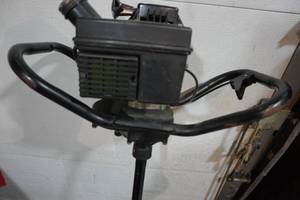 lot 130 image: Strikemaster Magnum 49cc power ice auger