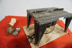 lot 176 image: Craftsman Router,  table and bit