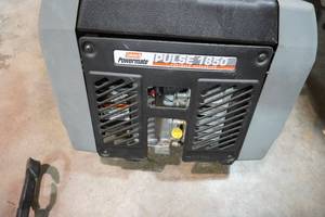 lot 188 image: Coleman Pulse 1850 generator