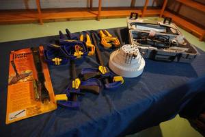 lot 273 image: Dremel kit & quick grips & bits