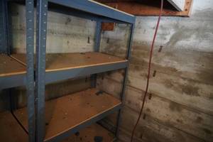 lot 289 image: Metal shelf unit 36 X 18 Five shelves (buyer to disassemble unit)