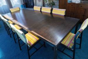 lot 80 image: Large Dining Room Table with 2 leaves &amp 8 chairs