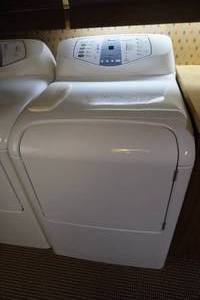 lot 8 image: Amana Front Load Clothes Washer