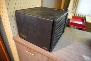 lot 13 image: Excaliber Food Dedydrator-Nine Drawers