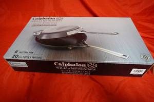 lot 16 image: Calphalon Covered 8 Frittata pan (still in box)