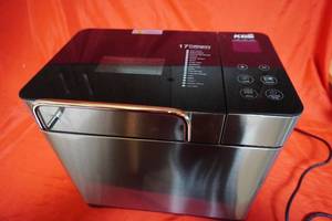 lot 33 image: KBS Bread maker wcover