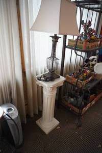 lot 60 image: Poly 31 pedestal and  lamp