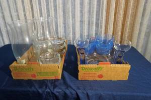 lot 81 image: 2 Boxes clear glass bowls, blue dishes & candle holders
