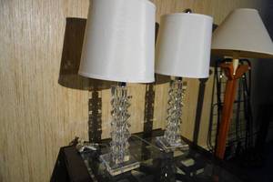 lot 103 image: Matching crystal style table lamps