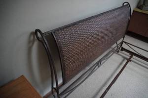 lot 110 image: Queen size sleigh bed and frame