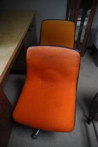 lot 118 image: Two roller office chairs, swivel four casters