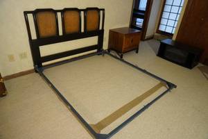 lot 120 image: Full size bed frame