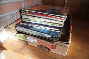 lot 162 image: Flat of record albums
