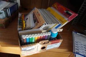 lot 164 image: Office and Art supplies, many notebooks