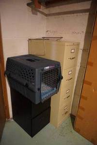 lot 177 image: 2 drawer &amp 4 Drawer HON metal file cabinets &amp Pet Porter