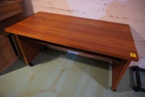 lot 186 image: Roller table 48 X 24 X 26 Tall