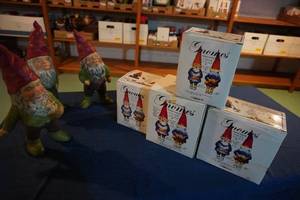 lot 227 image: Four boxes of Gnomes & three statues
